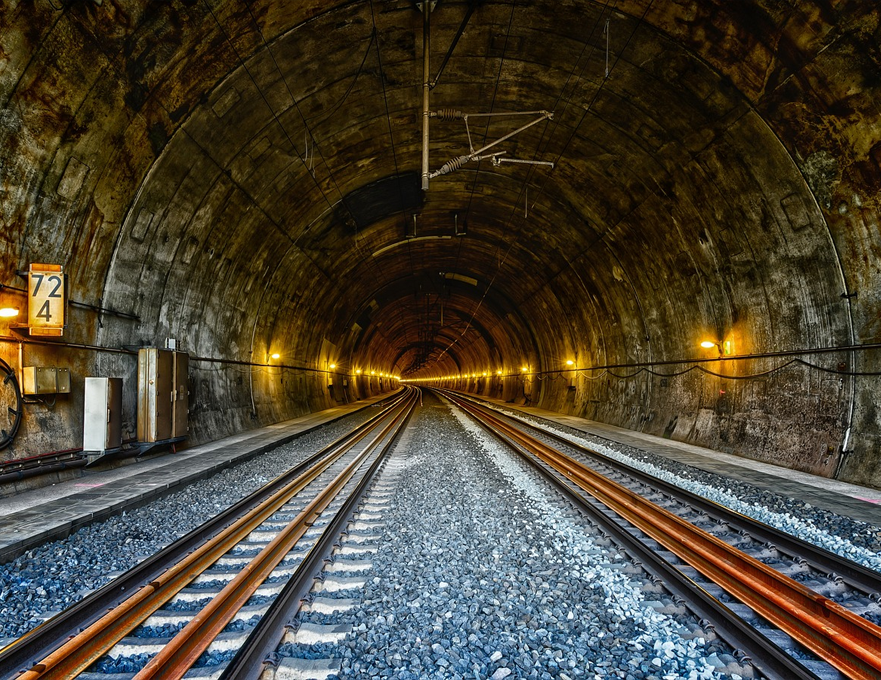 隧道与轨道交通